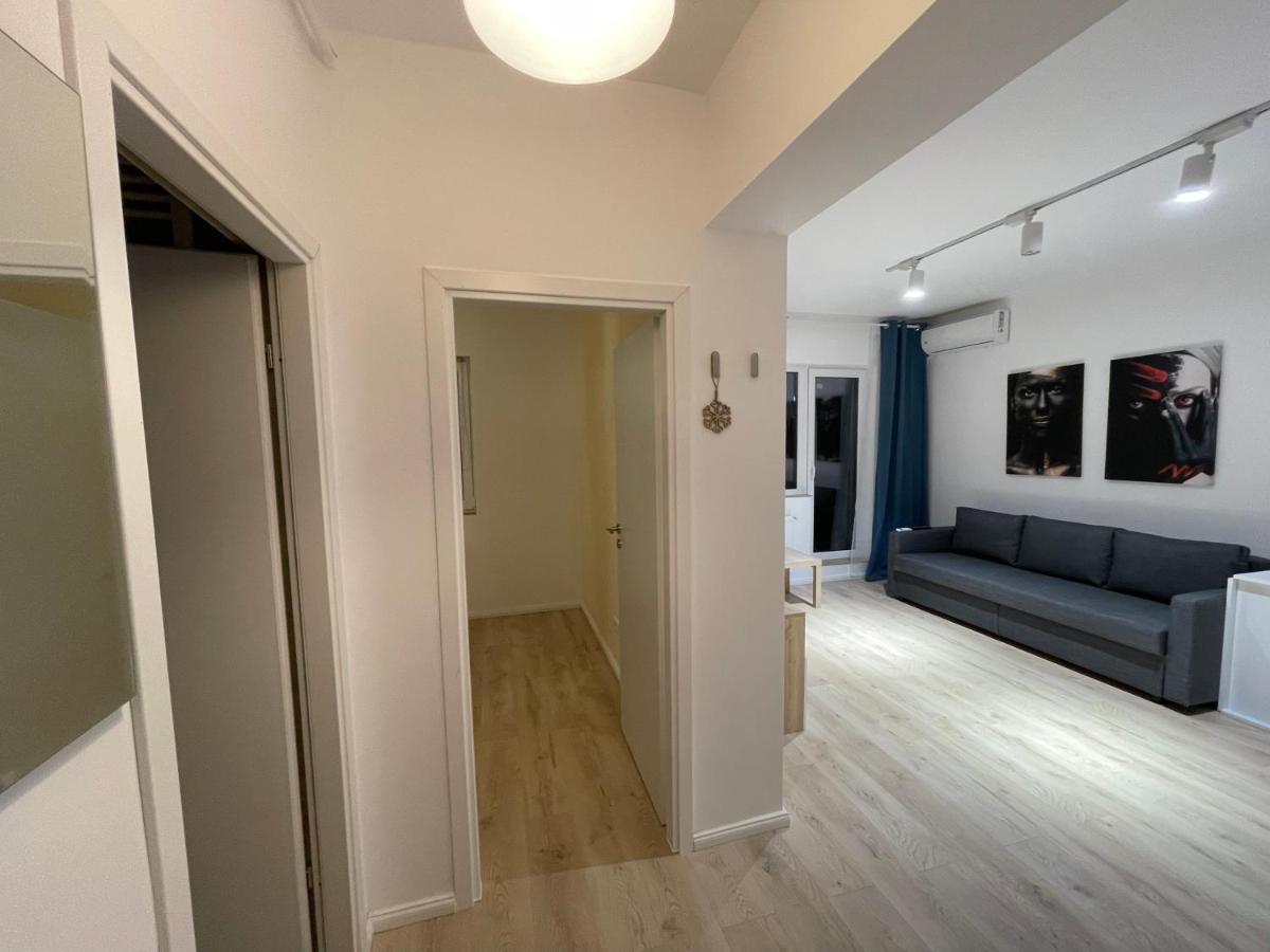 Relax Luxury Apartment Palace Bukares Bagian luar foto