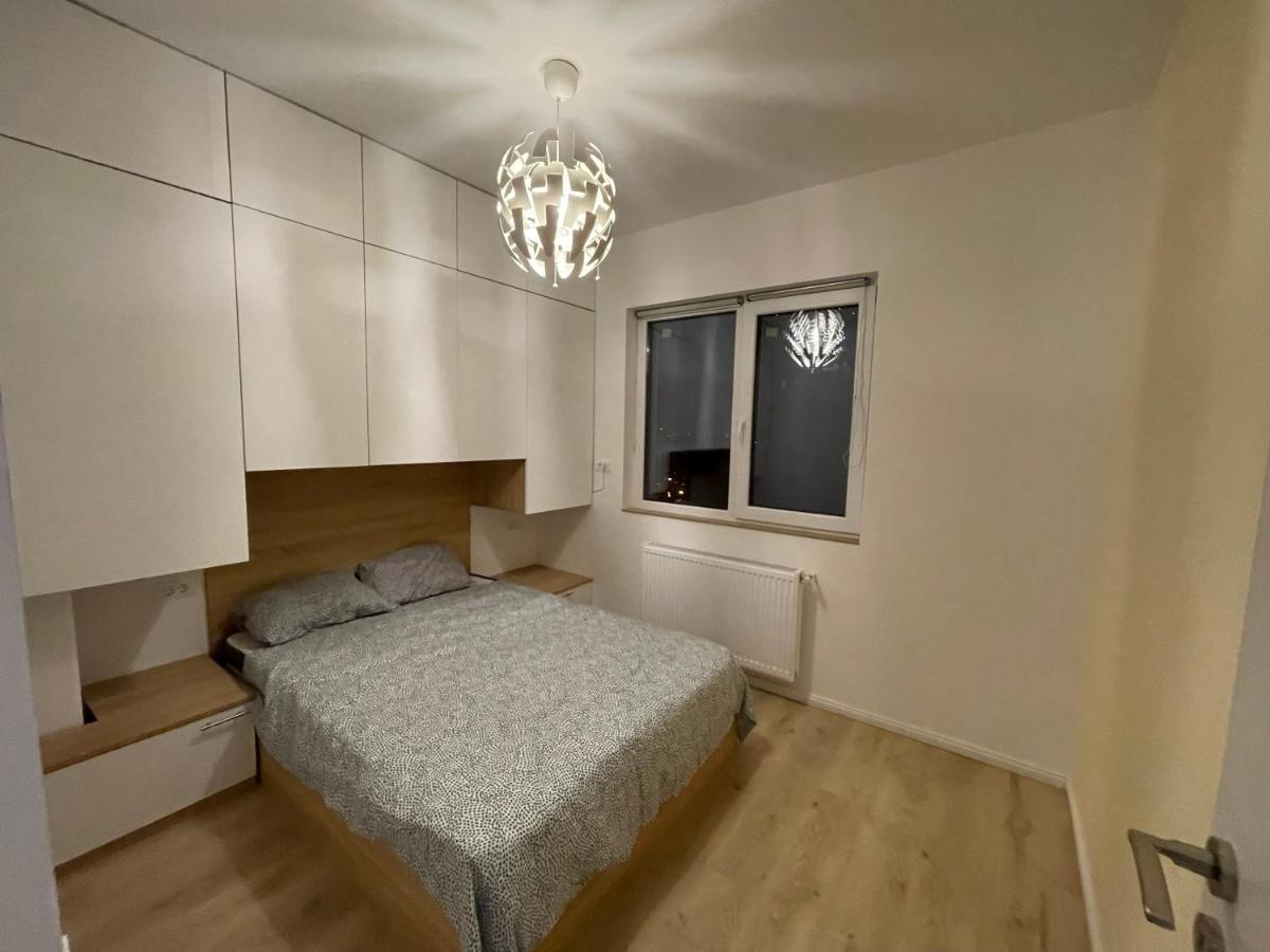 Relax Luxury Apartment Palace Bukares Bagian luar foto