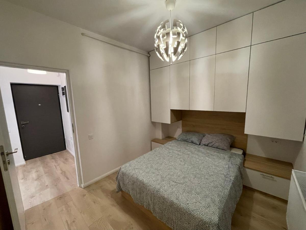 Relax Luxury Apartment Palace Bukares Bagian luar foto